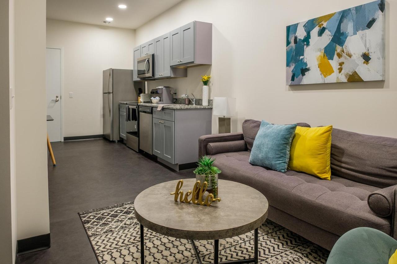 Apartments In Pittsburgh'S Cultural District By Frontdesk Camera foto